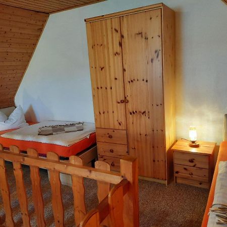 Leuchtturmblick - Ferienwohnung Fuer Die Familie In Grieben Insel Hiddensee Exterior foto