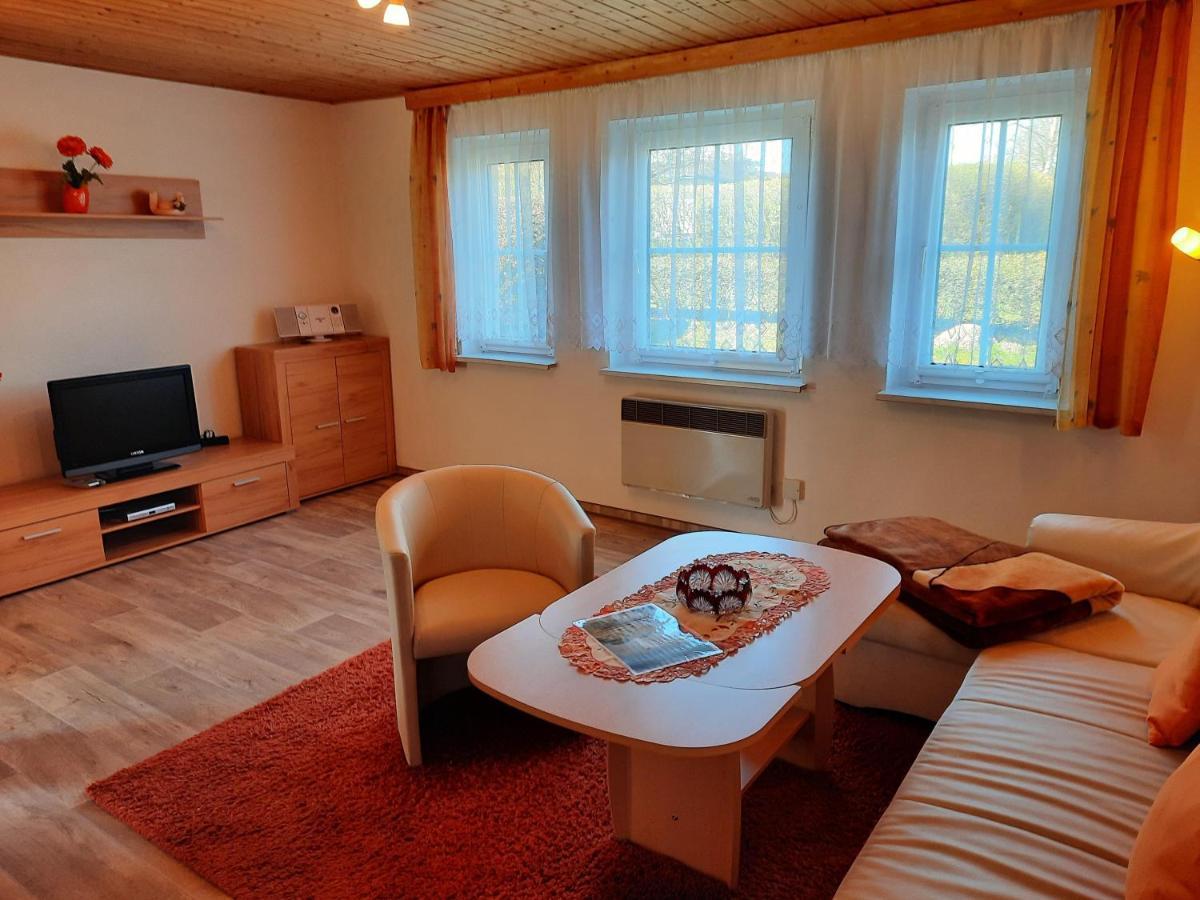 Leuchtturmblick - Ferienwohnung Fuer Die Familie In Grieben Insel Hiddensee Exterior foto
