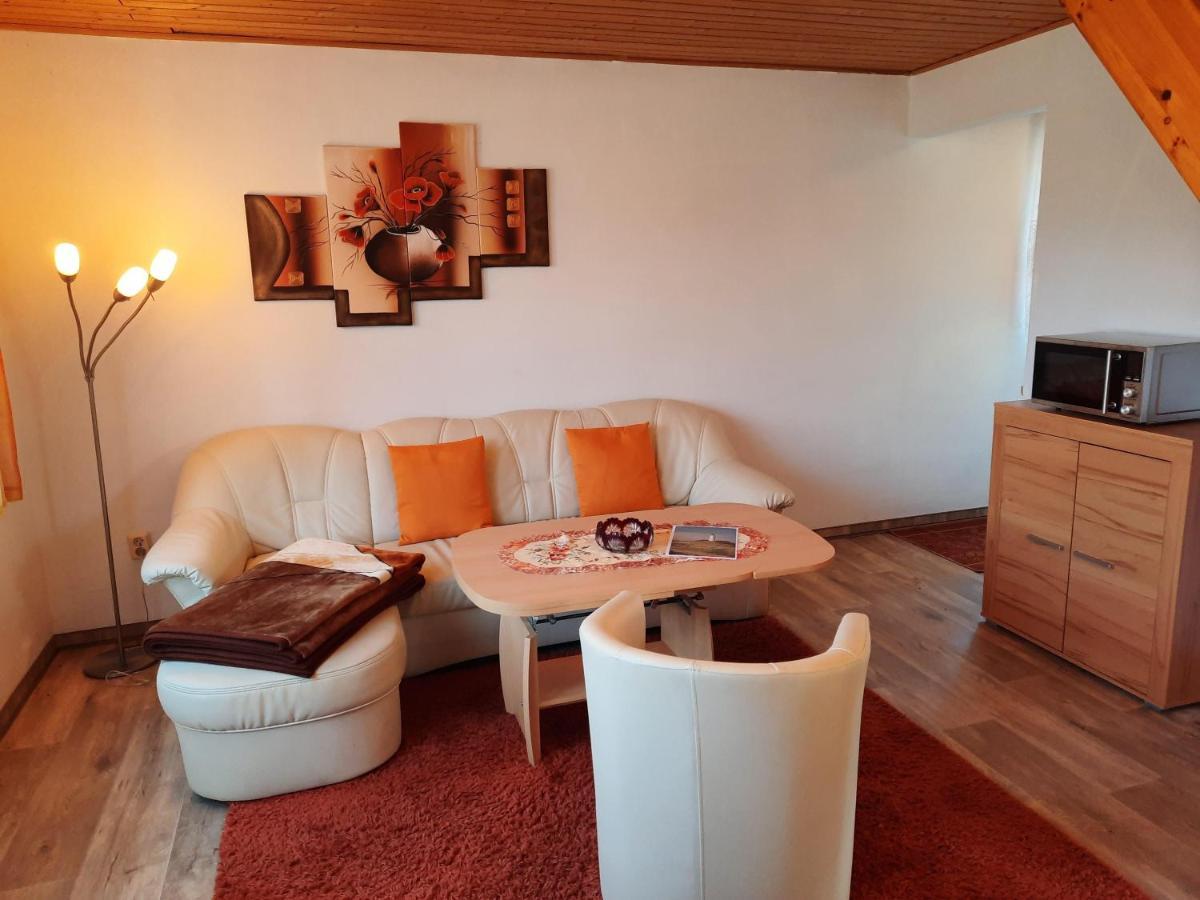 Leuchtturmblick - Ferienwohnung Fuer Die Familie In Grieben Insel Hiddensee Exterior foto